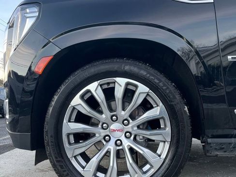 Used 2023 GMC Yukon XL Denali w/ Max Trailering Package image 11