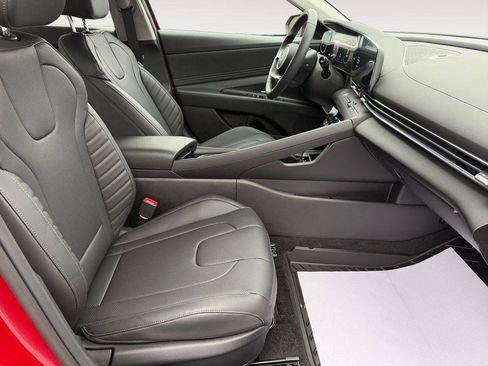 New 2026 Hyundai Elantra Limited image 25