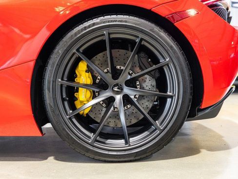 Used 2022 McLaren 720S Performance RWD image 21
