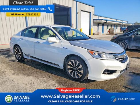 Used 2017 Honda Accord Hybrid Sedan image 5