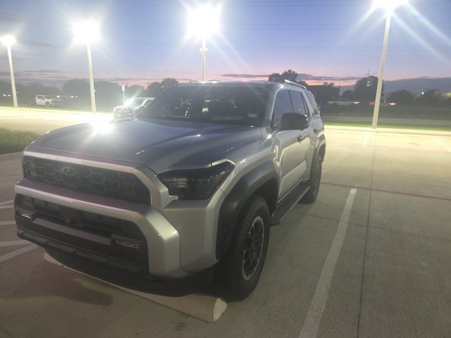 Used 2026 Toyota 4Runner TRD Off-Road Premium AWD/4WD image 2