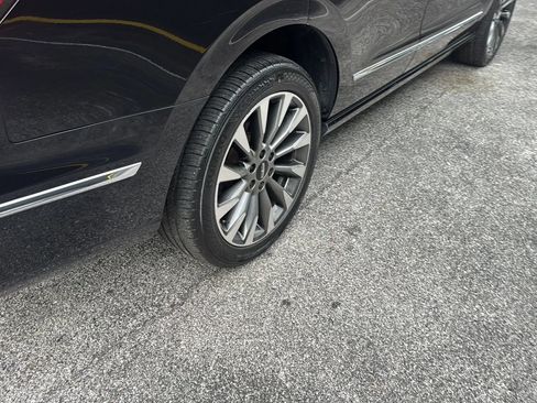 Used 2019 Lincoln Navigator Select RWD image 49