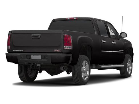 Used 2014 GMC Sierra 2500 Denali image 2
