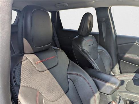 Used 2021 Jeep Cherokee Trailhawk w/ Technology Group image 20