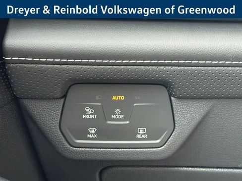 New 2026 Volkswagen Atlas SE image 16