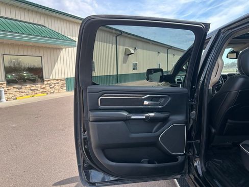 Used 2019 RAM 1500 Laramie image 21