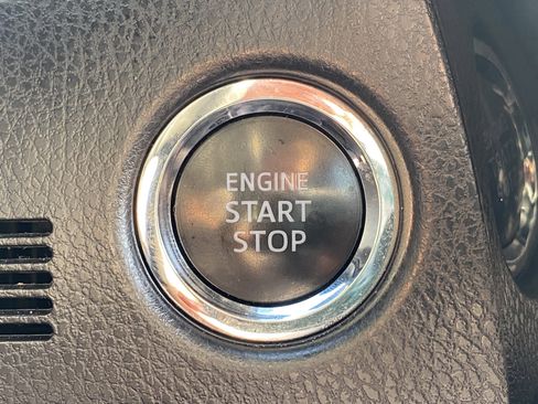 Used 2018 Toyota Corolla SE image 10