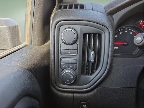 Used 2025 Chevrolet Silverado 2500 Custom w/ Custom Convenience Package image 19