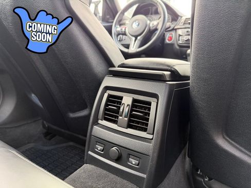Used 2015 BMW M3 RWD image 17