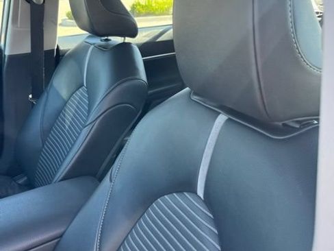 Used 2023 Toyota Camry SE FWD image 11