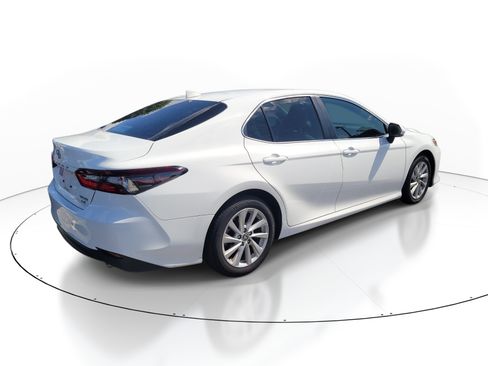 Used 2024 Toyota Camry LE w/ Convenience Package FWD image 7