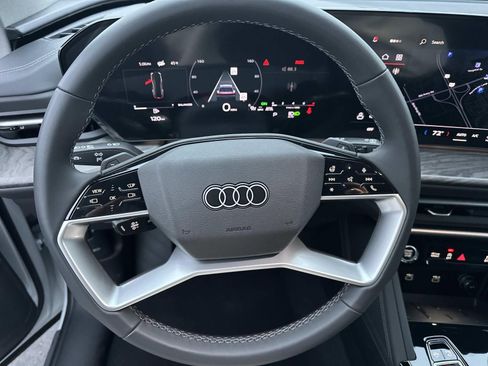 Used 2025 Audi Q5 Premium Plus AWD/4WD image 15