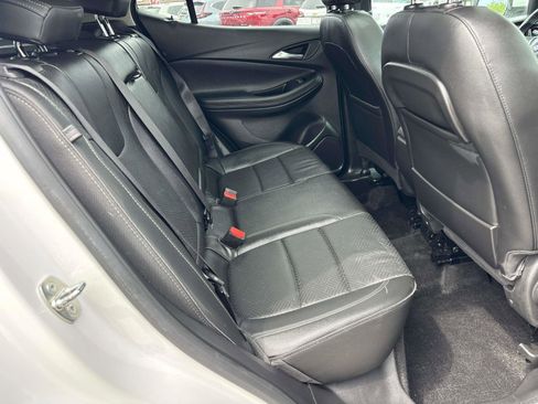 Used 2022 Buick Encore GX Essence w/ Experience Buick Package AWD/4WD image 16
