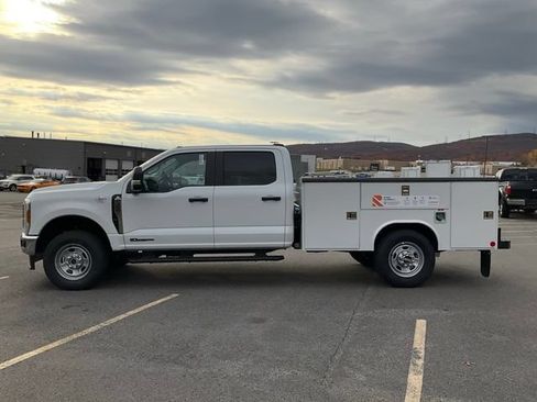 New 2026 Ford F350 XL w/ XL Chrome Package AWD/4WD image 1