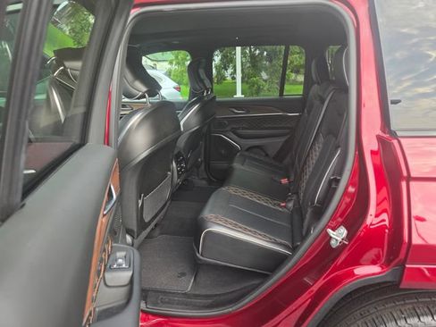 Used 2025 Jeep Grand Cherokee Summit AWD/4WD image 19