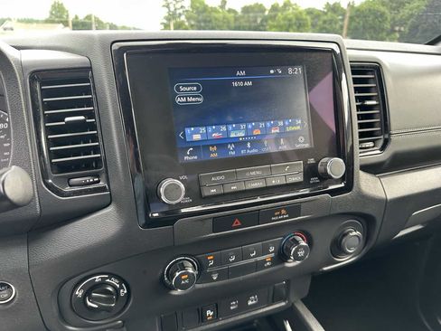 Used 2023 Nissan Frontier SV w/ Midnight Edition Package AWD/4WD image 14