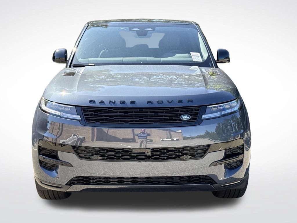 New 2026 Land Rover Range Rover Sport SE AWD/4WD image 2