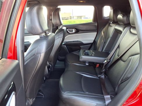 Used 2025 Jeep Compass Limited AWD/4WD image 29