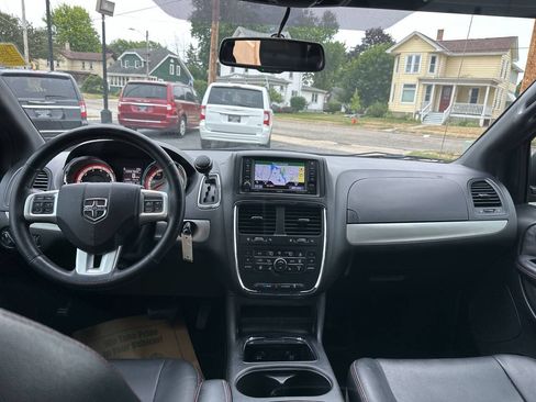 Used 2017 Dodge Grand Caravan GT FWD image 15