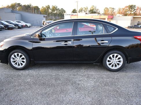 Used 2019 Nissan Sentra SV image 9