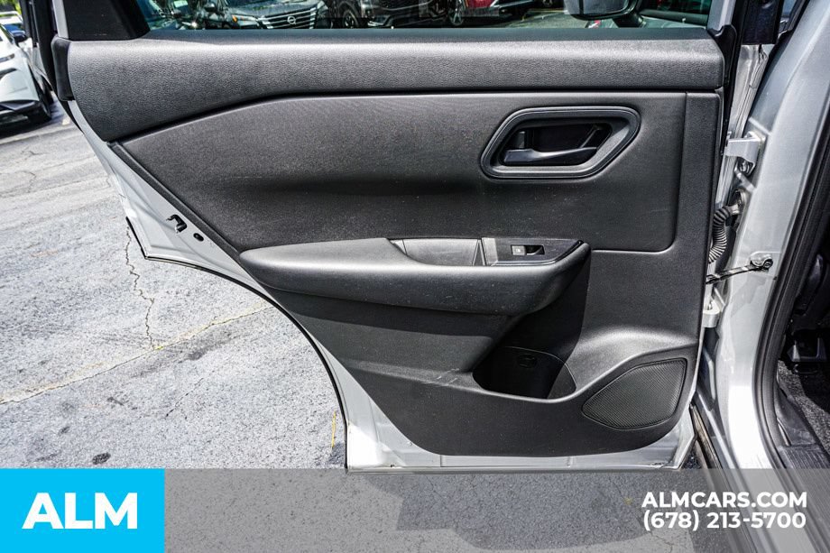 Used 2024 Nissan Rogue S FWD image 46