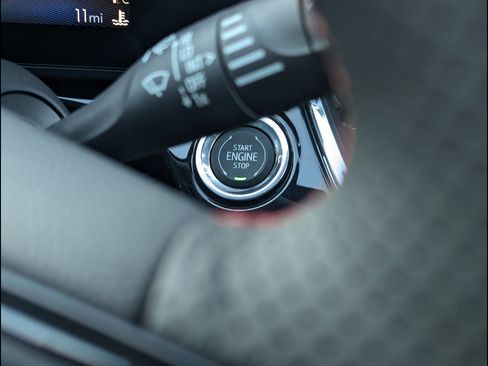 New 2026 Chevrolet Trax RS w/ Driver Confidence Package image 21