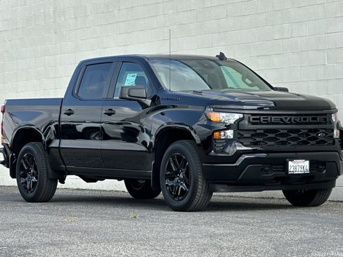 Used 2026 Chevrolet Silverado 1500 Custom w/ LPO, Dark Essentials Package RWD image 1