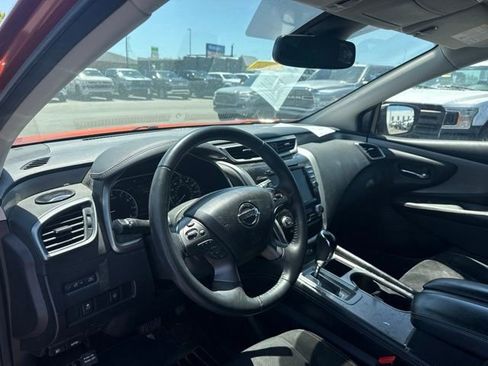 Used 2020 Nissan Murano SV AWD/4WD image 11