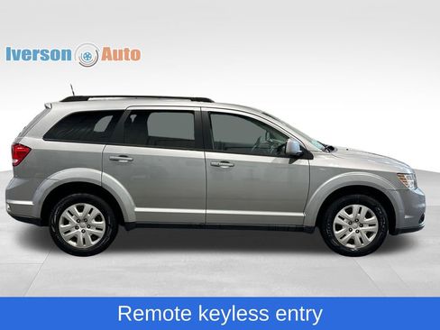 Used 2019 Dodge Journey SE FWD image 10