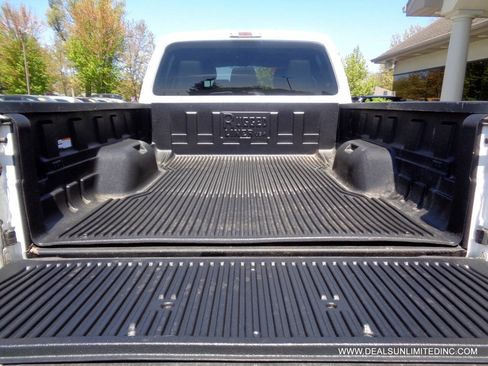 Used 2014 Ford F250 XL w/ Power Equipment Group image 17