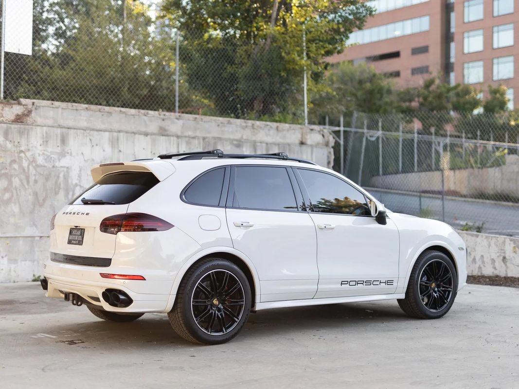 Used 2016 Porsche Cayenne GTS w/ Premium Package Plus AWD/4WD image 9