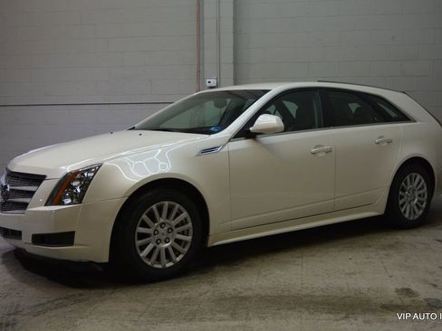Used 2010 Cadillac CTS Wagon image 29