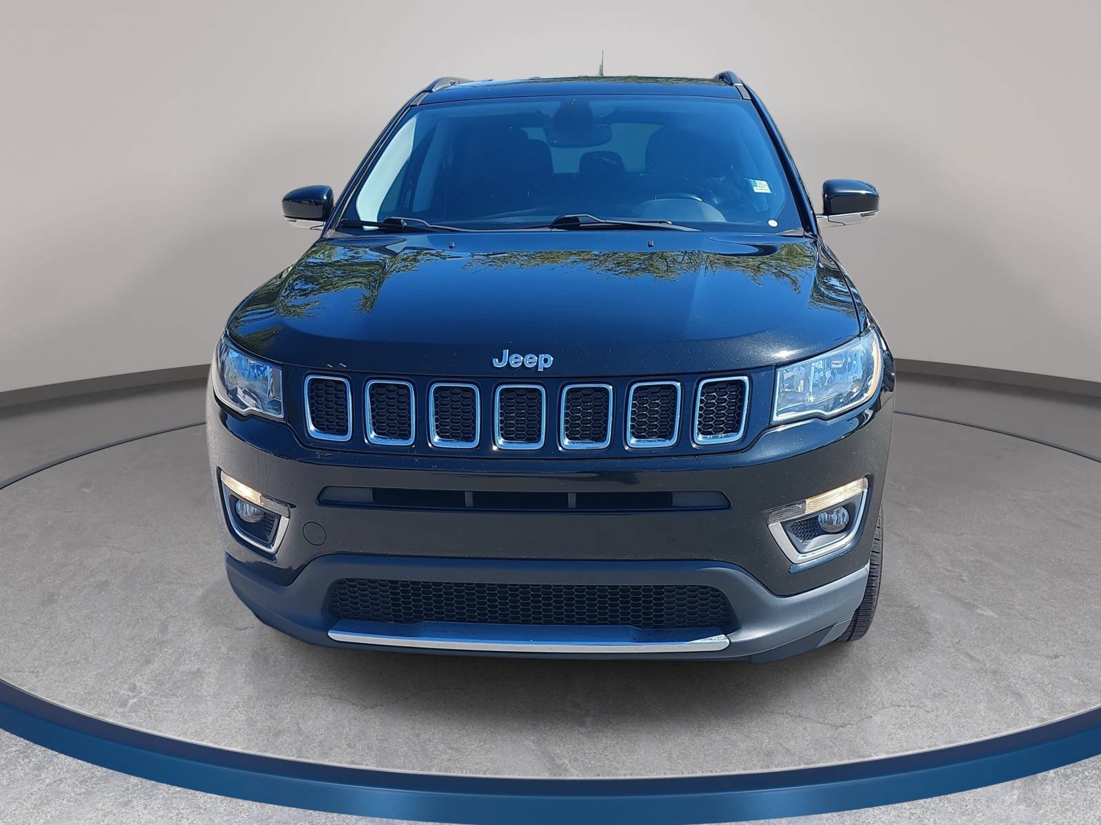 Used 2020 Jeep Compass Limited AWD/4WD image 2