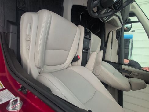 Used 2025 Honda Odyssey EX-L image 25