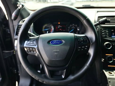 Used 2017 Ford Explorer 4WD Police Interceptor w/ 2-tone Vinyl Package #1 image 16