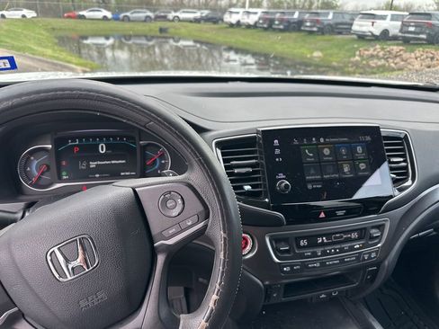Used 2021 Honda Pilot EX image 19