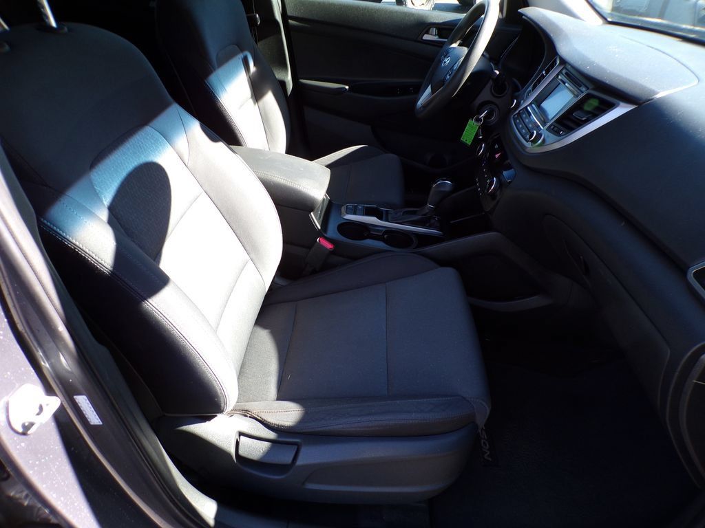 Used 2018 Hyundai Tucson SE AWD/4WD image 7
