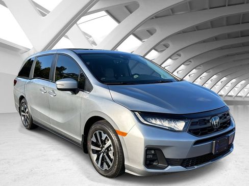 New 2026 Honda Odyssey EX-L image 1