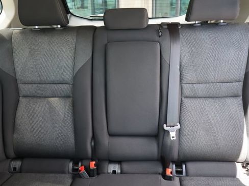 Used 2024 Nissan Rogue SV FWD image 15