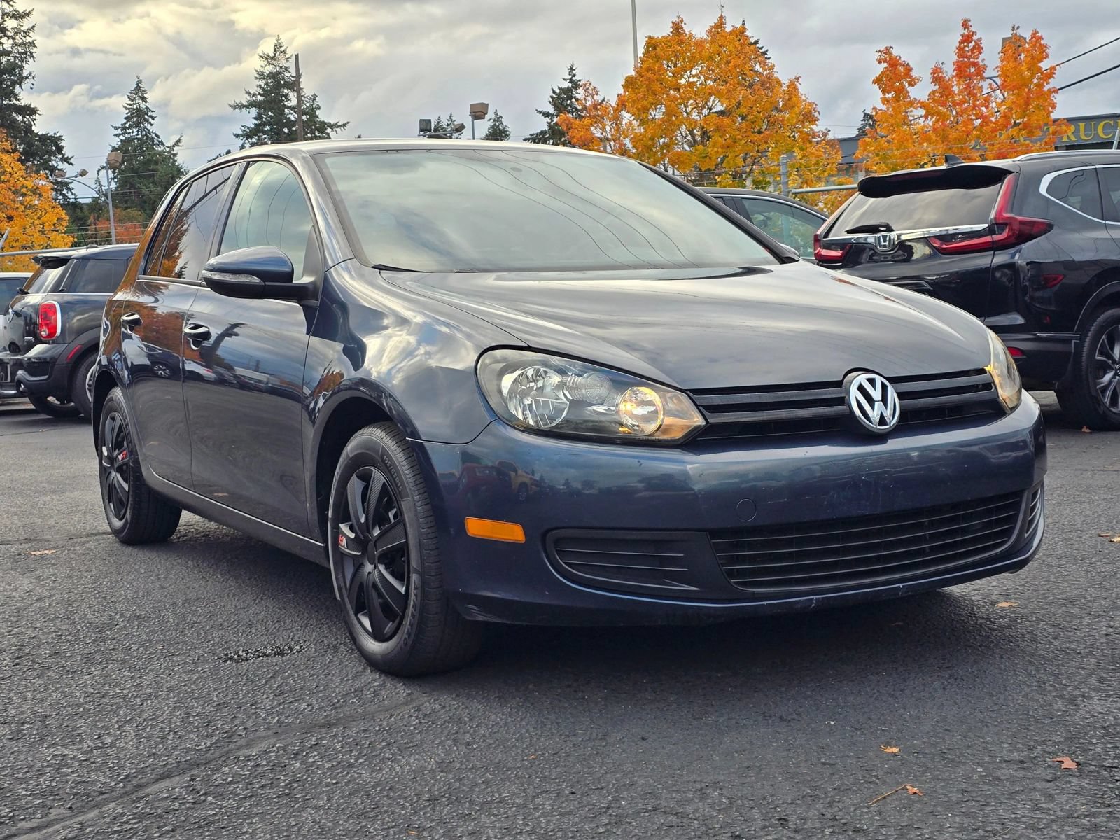 Used 2014 Volkswagen Golf 4-Door FWD image 8