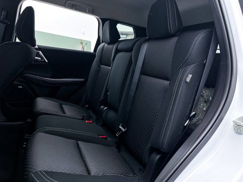 New 2025 Mitsubishi Outlander ES image 25