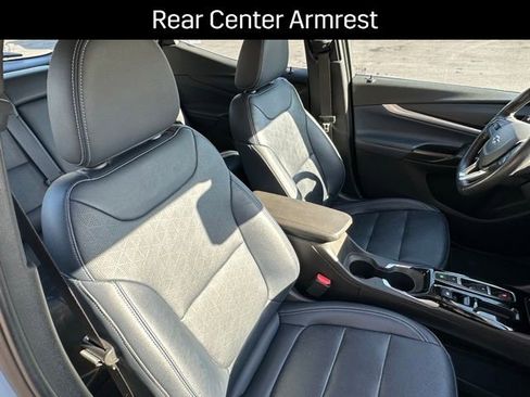 Used 2023 Chevrolet Bolt EUV LT w/ Convenience Package image 26