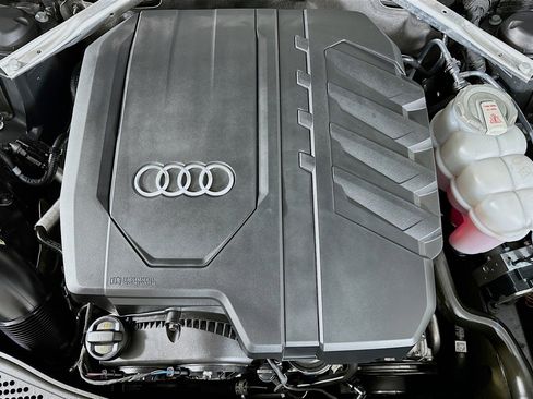 Used 2022 Audi A4 2.0T Premium w/ Convenience Package image 13