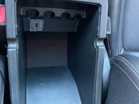 Used 2022 Jeep Cherokee Limited image 44