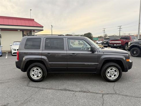 Used 2015 Jeep Patriot Sport w/ Power Value Group image 4