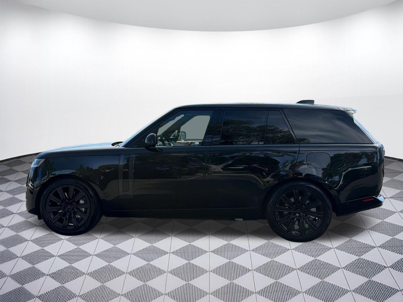 New 2026 Land Rover Range Rover SE AWD/4WD image 2