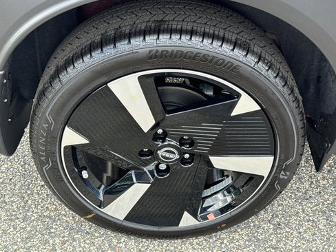 New 2025 Nissan Kicks SR w/ Interior Electronics Package image 17