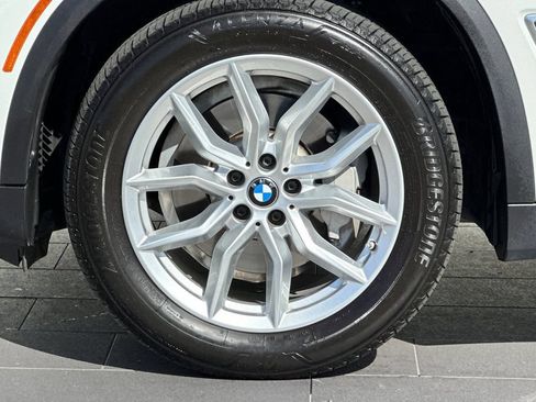 Used 2023 BMW X5 xDrive40i w/ Premium Package AWD/4WD image 33