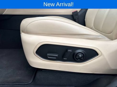 Used 2024 Jeep Grand Cherokee Limited AWD/4WD image 19