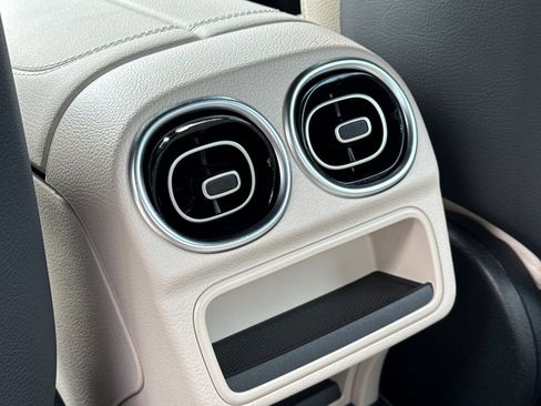 Certified 2025 Mercedes-Benz C 300 4MATIC Sedan image 32